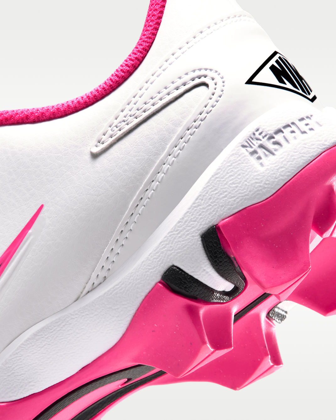 Nike Diamond Clutch Softball Cleats