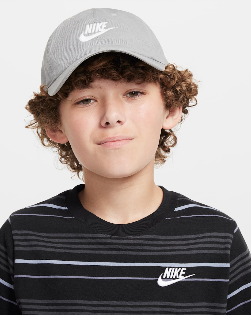 Nike Club Kids' Unstructured Futura Wash Cap - Particle Grey/White