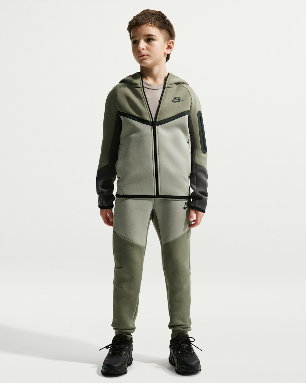 Pantalon de jogging Nike Sportswear Tech Fleece pour ado - Silver Sage/Spruce Fog/Noir/Noir