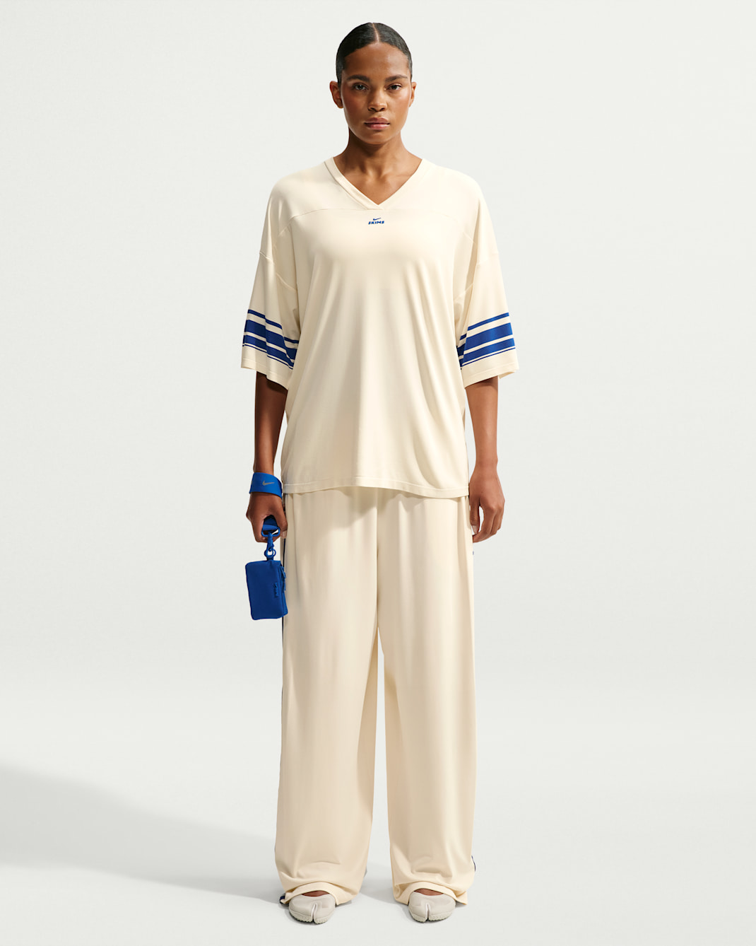 NikeSKIMS Stretch Knit Women's Oversized V-Neck Top