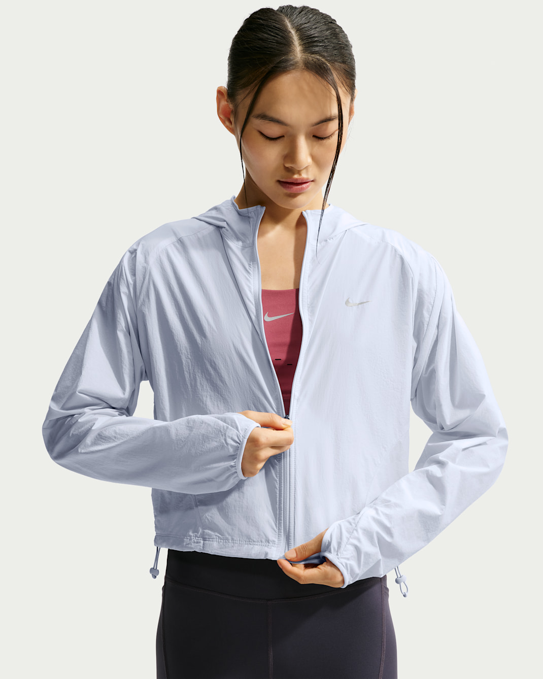 Chamarra de correr Repel de corte cuadrado con protección contra los rayos UV para mujer Nike Tempo - Gris fútbol