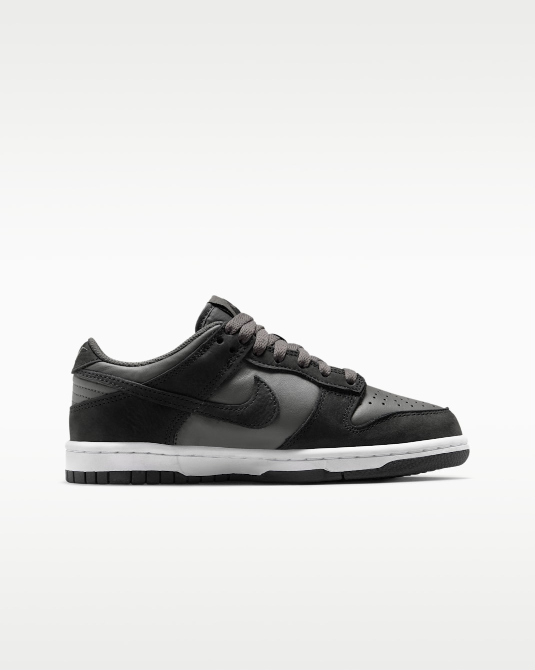 Nike Dunk Low SE Big Kids' Shoes