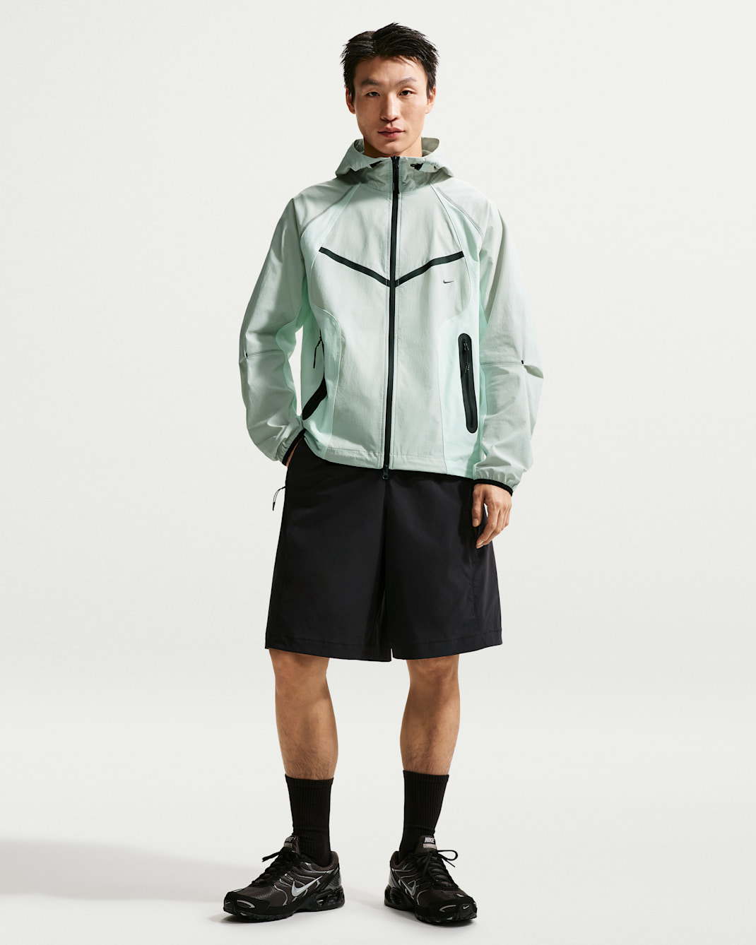 Nike Tech Helios Men's Dri-FIT Shorts - Black/Black