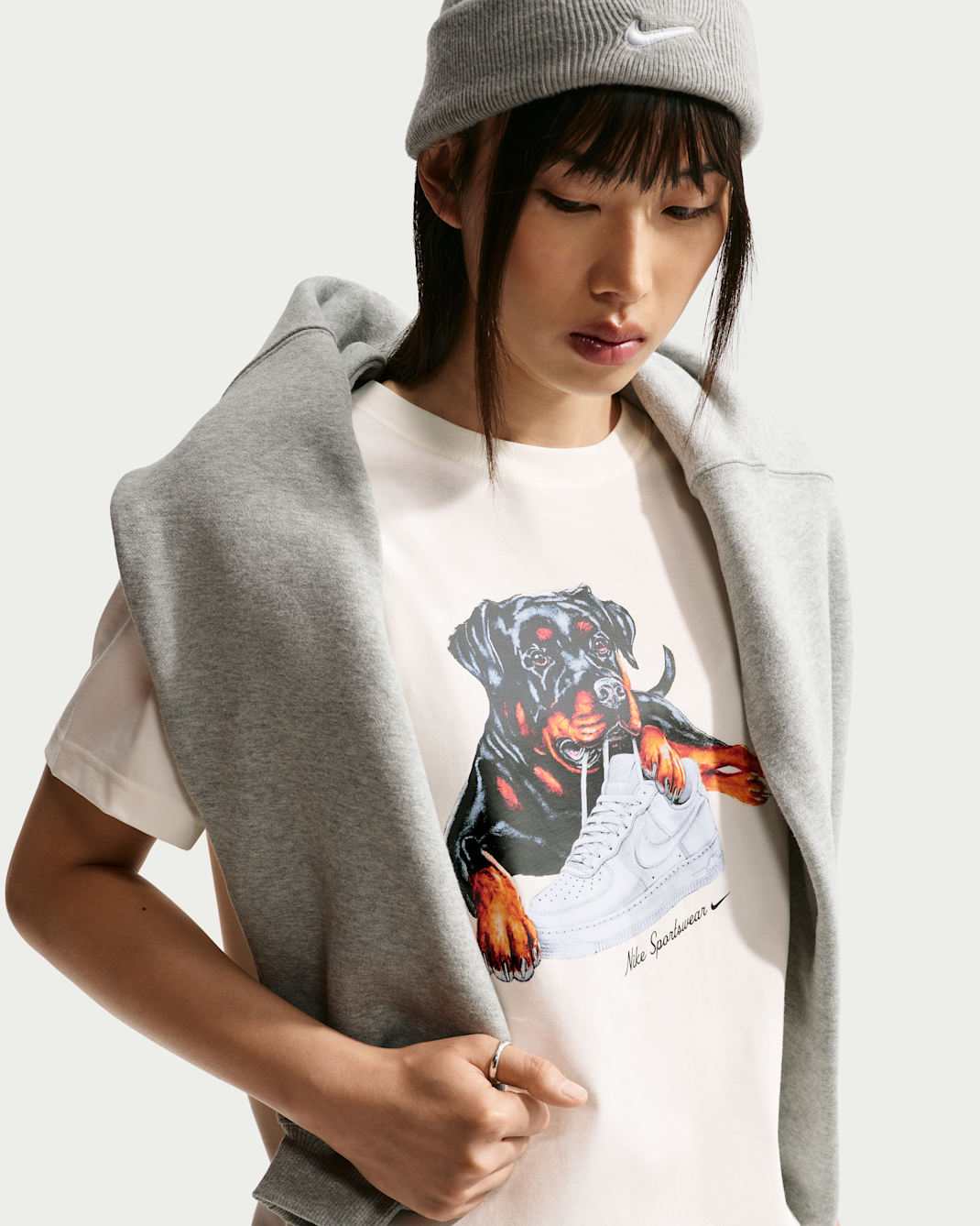 Nike Sportswear Classic Women's Oversized T-Shirt - Sail