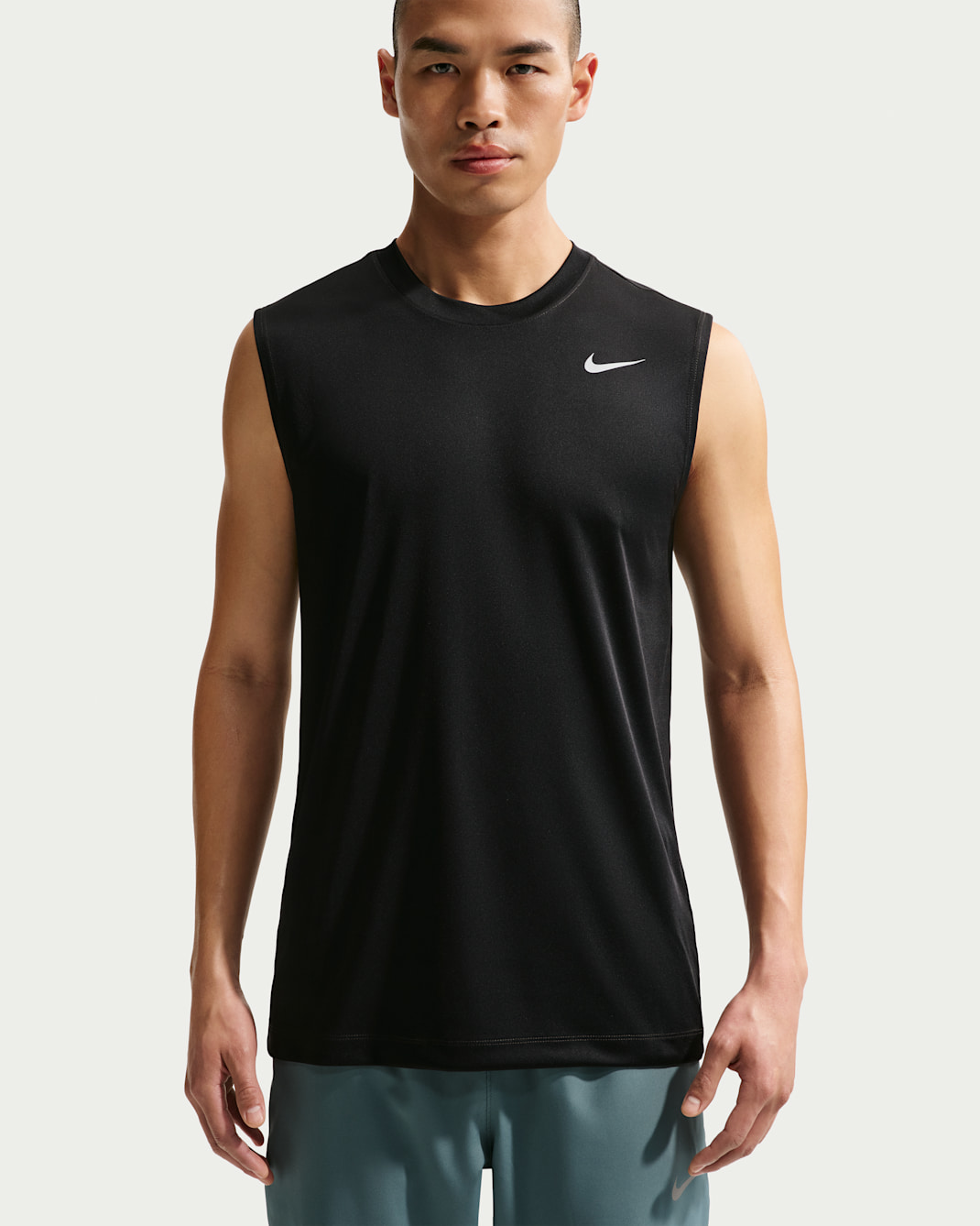 Nike 男款 Dri-FIT 無袖訓練上衣 - 黑色/Matte Silver