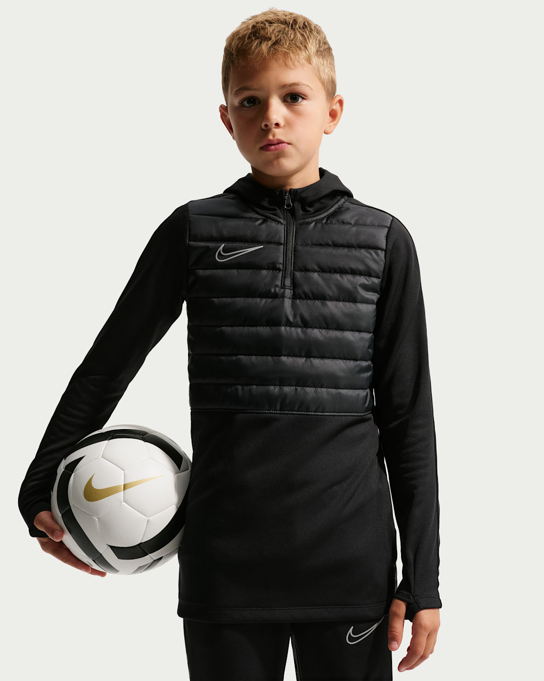 Nike Academy Winter Warrior Older Kids' Therma-FIT Football Drill Top - Black/Black