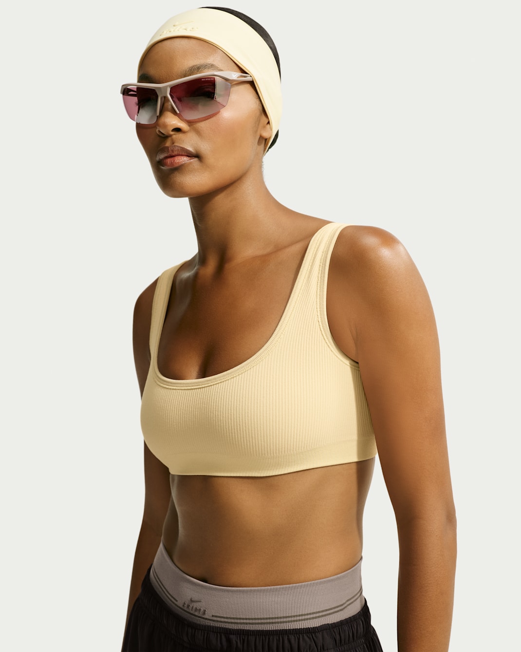 NikeSKIMS Ribbed Seamless Women's Micro-Scoop Bra - Lemon Drop