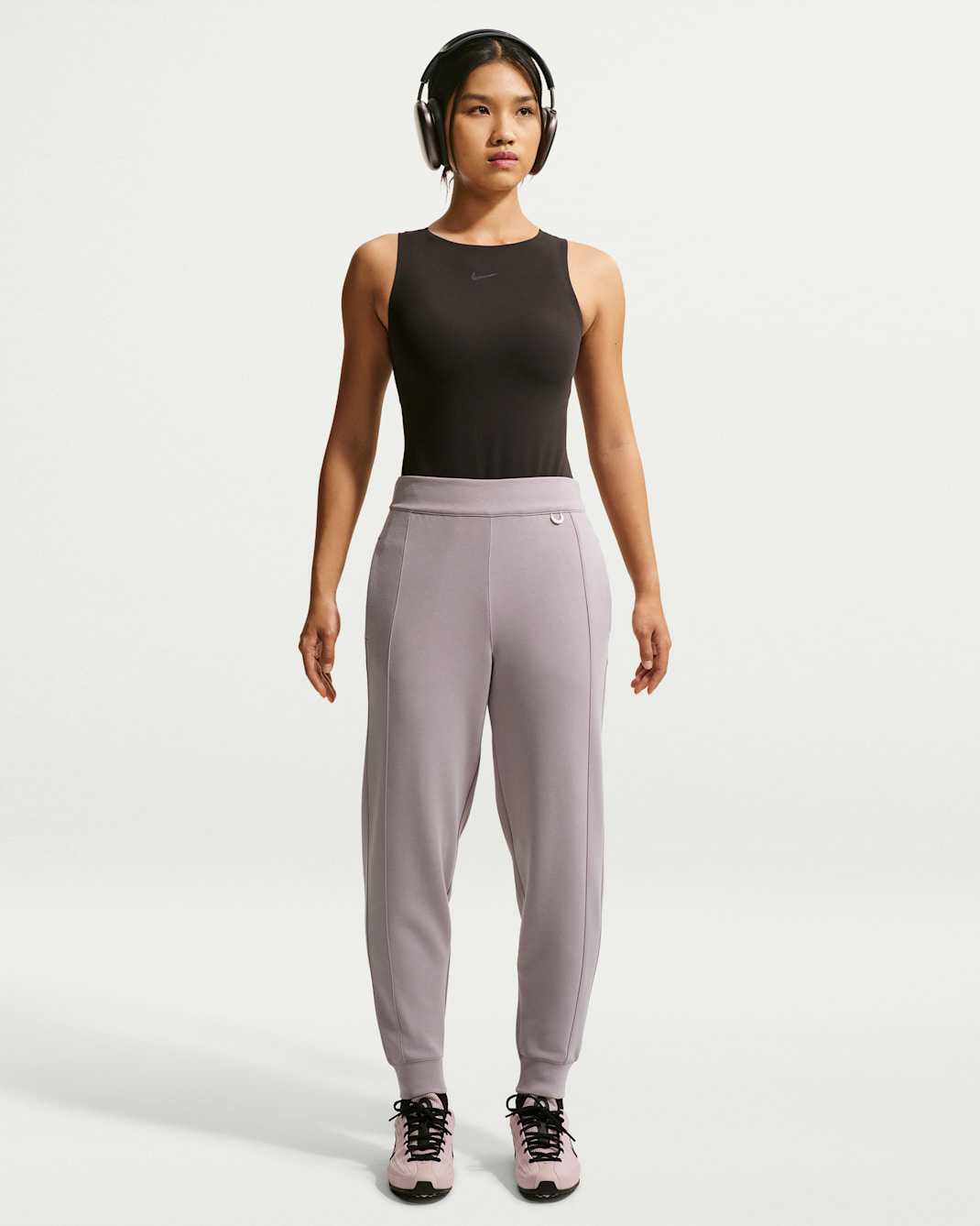 Nike 24.7 ImpossiblySoft Women's Dri-FIT Mid-Rise Joggers - Light Violet Ore/Tattoo