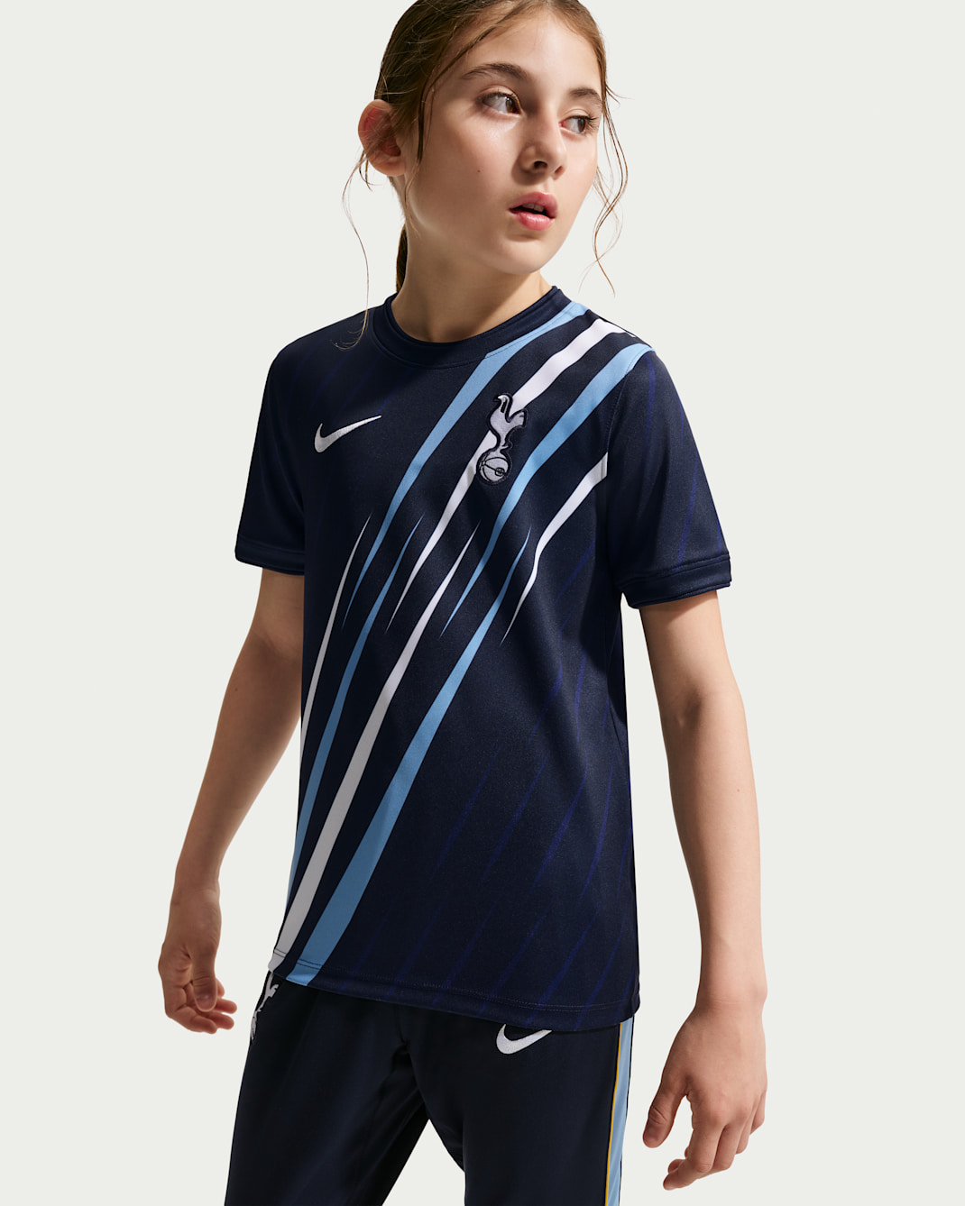Tottenham Hotspur Big Kids' Nike Dri-FIT Soccer Pre-Match Short-Sleeve Top