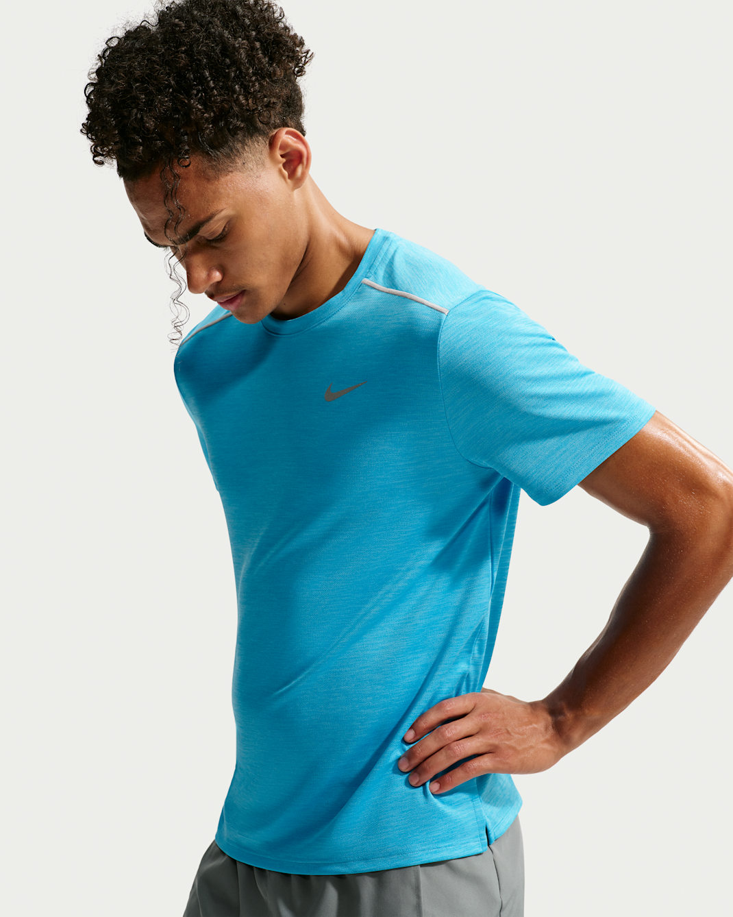Nike Miler Men's Dri-FIT Short-Sleeve Running Top - Baltic Blue/Light Current Blue/Heather