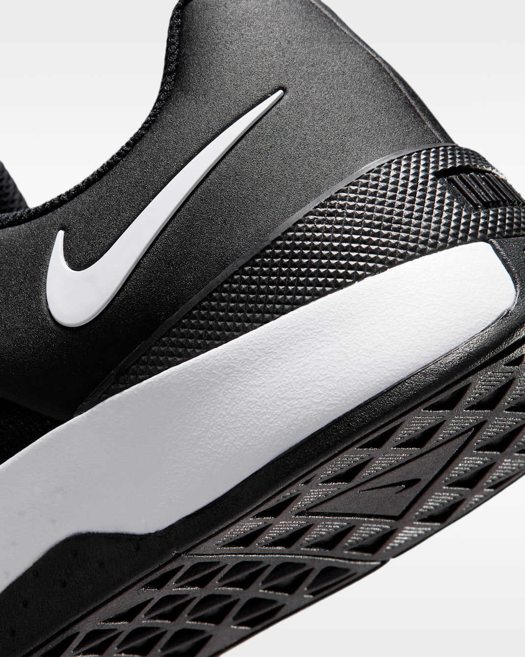 Nike MC Trainer 4 Men's Training Shoes