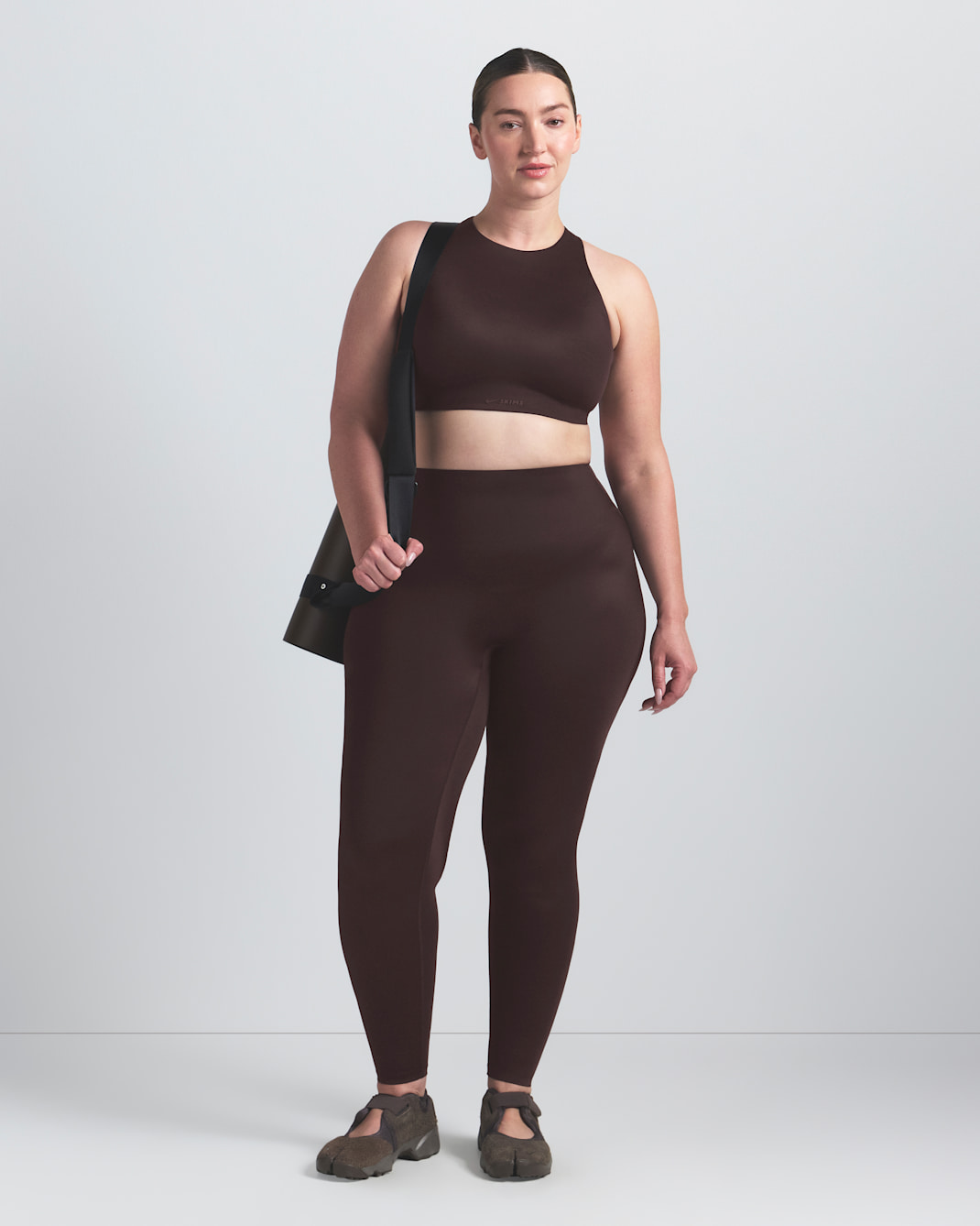 NikeSKIMS Satin Shine Women's High-Neck Bra