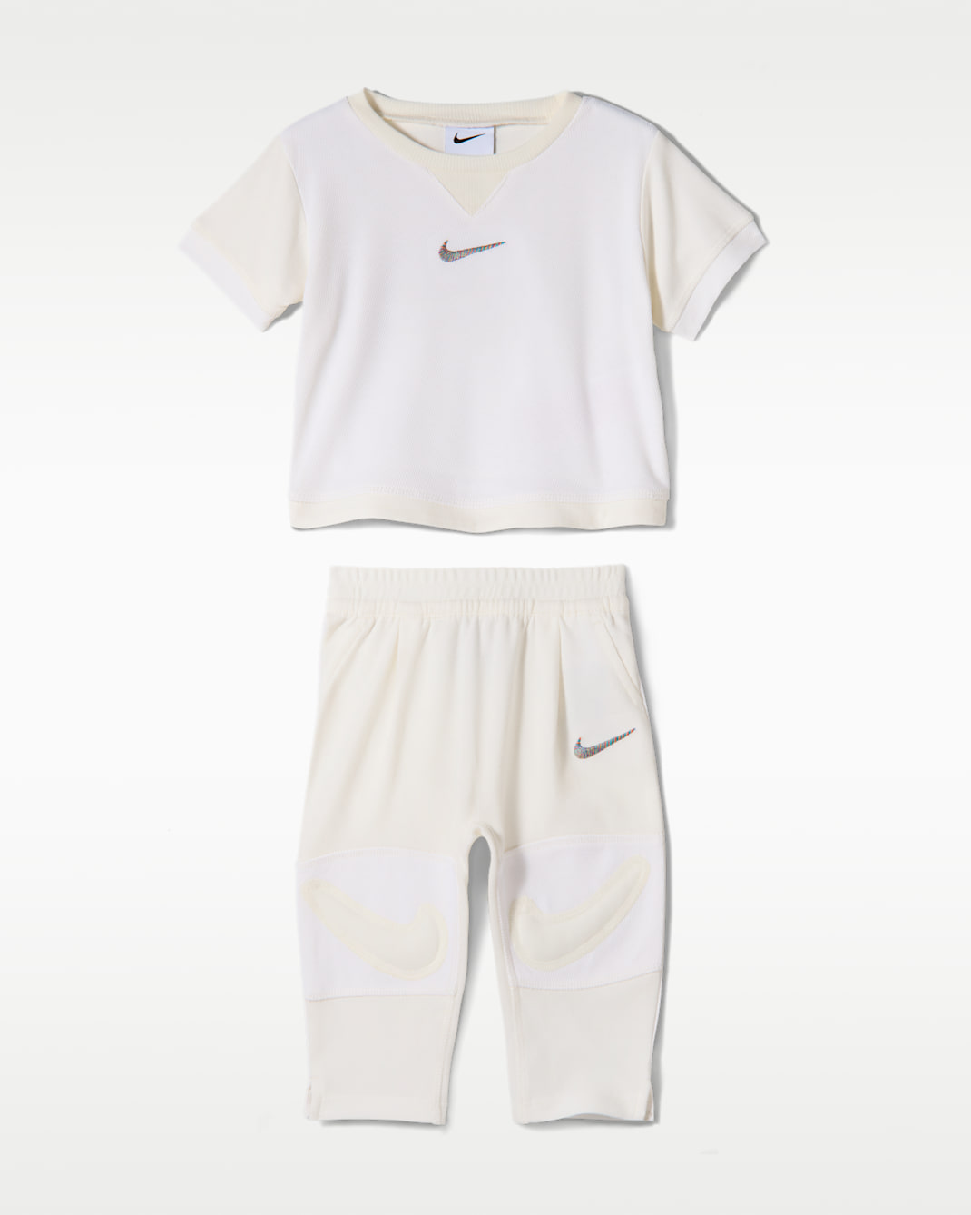 Nike Ready, Set! Zestaw dla niemowląt z T-shirtem i joggerami - Sail