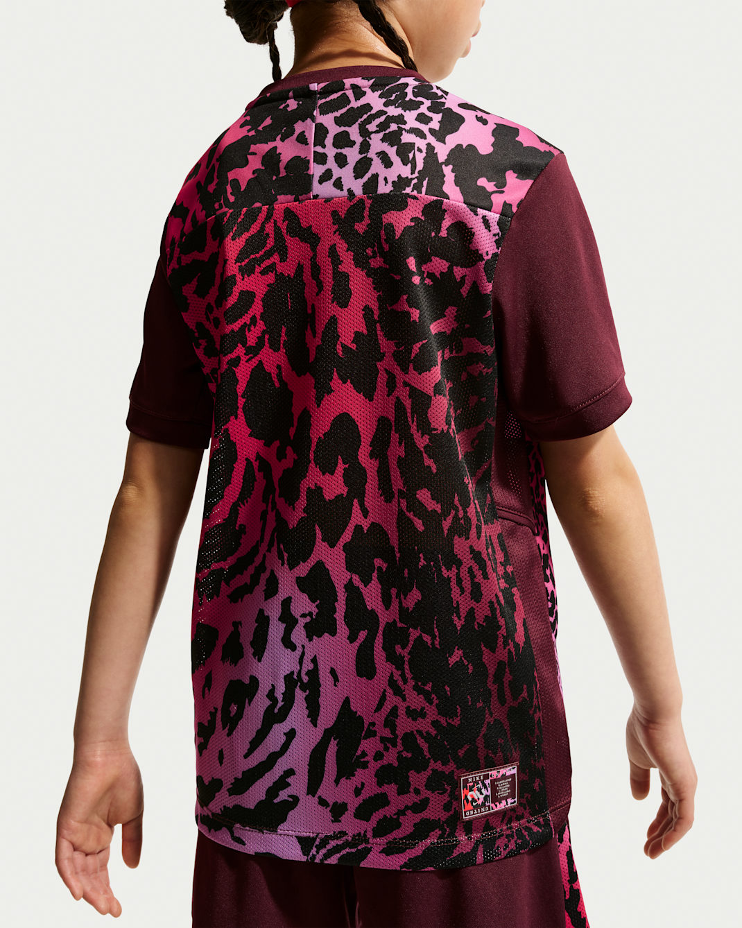 Nike United Academy Big Kids' (Girls') Dri-FIT Soccer Short-Sleeve Top