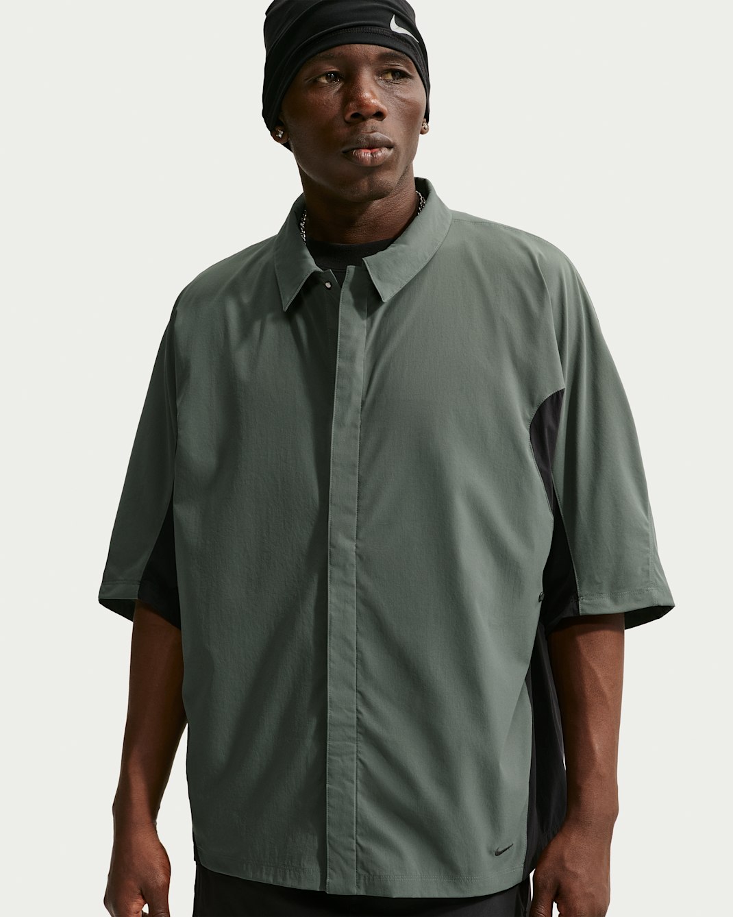 Playera de manga corta Dri-FIT para hombre Nike Tech Helios - Verde camuflaje/Negro/Negro