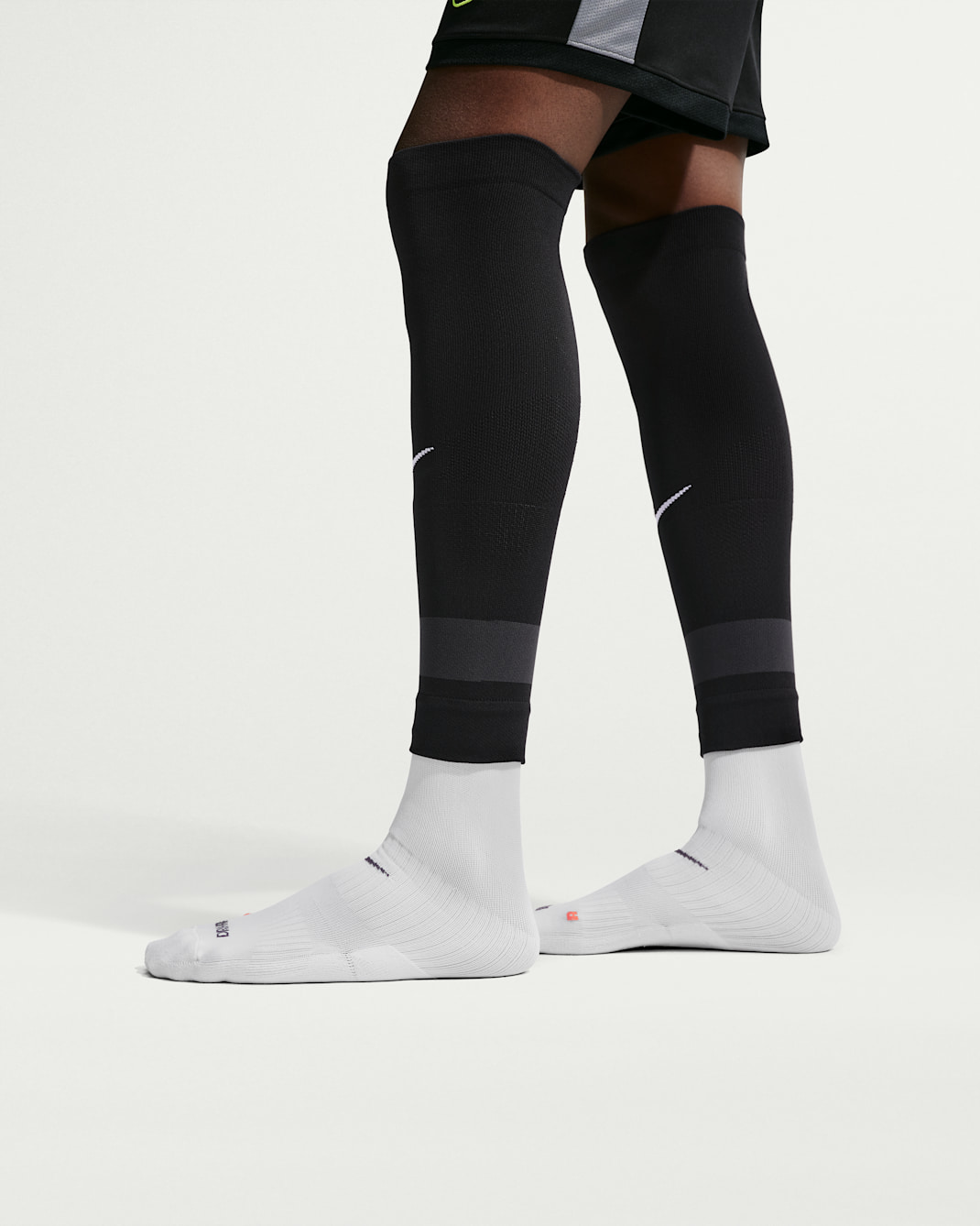 Nike VaporFast Soccer Leg-Sleeve (1 Pair) - Black/Anthracite/White