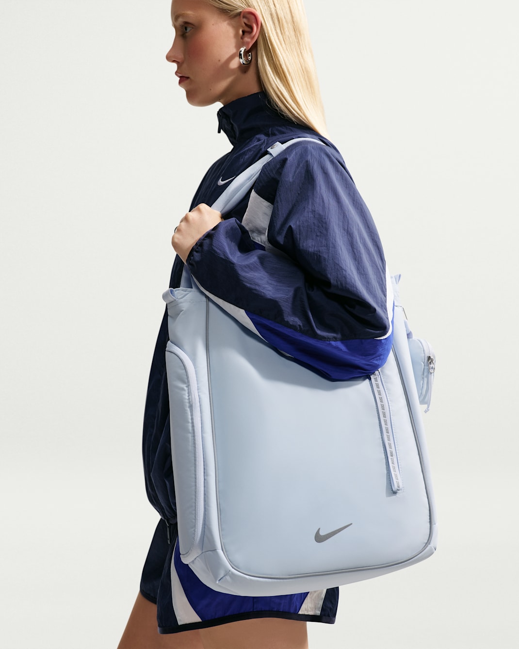 Nike Commute Tote (20L) - Football Grey/Football Grey/Reflect Silver
