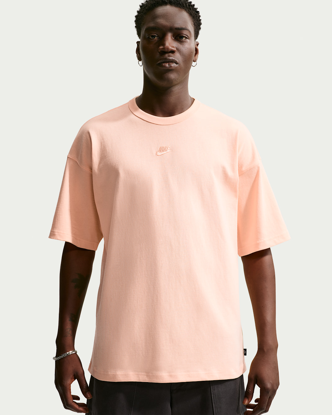 Nike Sportswear Premium Essentials Men's Oversized T-Shirt - Ice Peach
