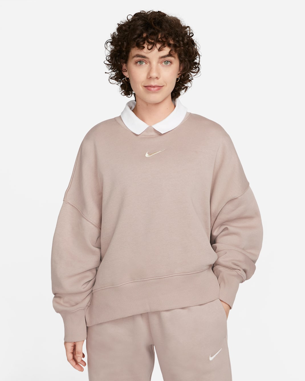 Nike Sportswear Phoenix Fleece Women's Over-Oversized Crew-Neck Sweatshirt - Diffused Taupe/Sail