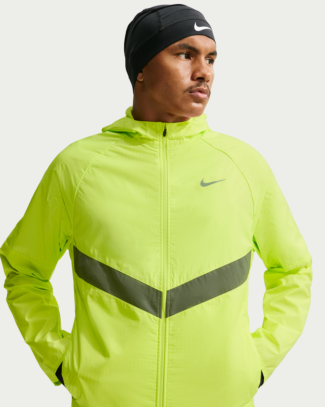 Nike Miler Therma-FIT Repel téliesített férfi futókabát - Light Lemon Twist/Fekete