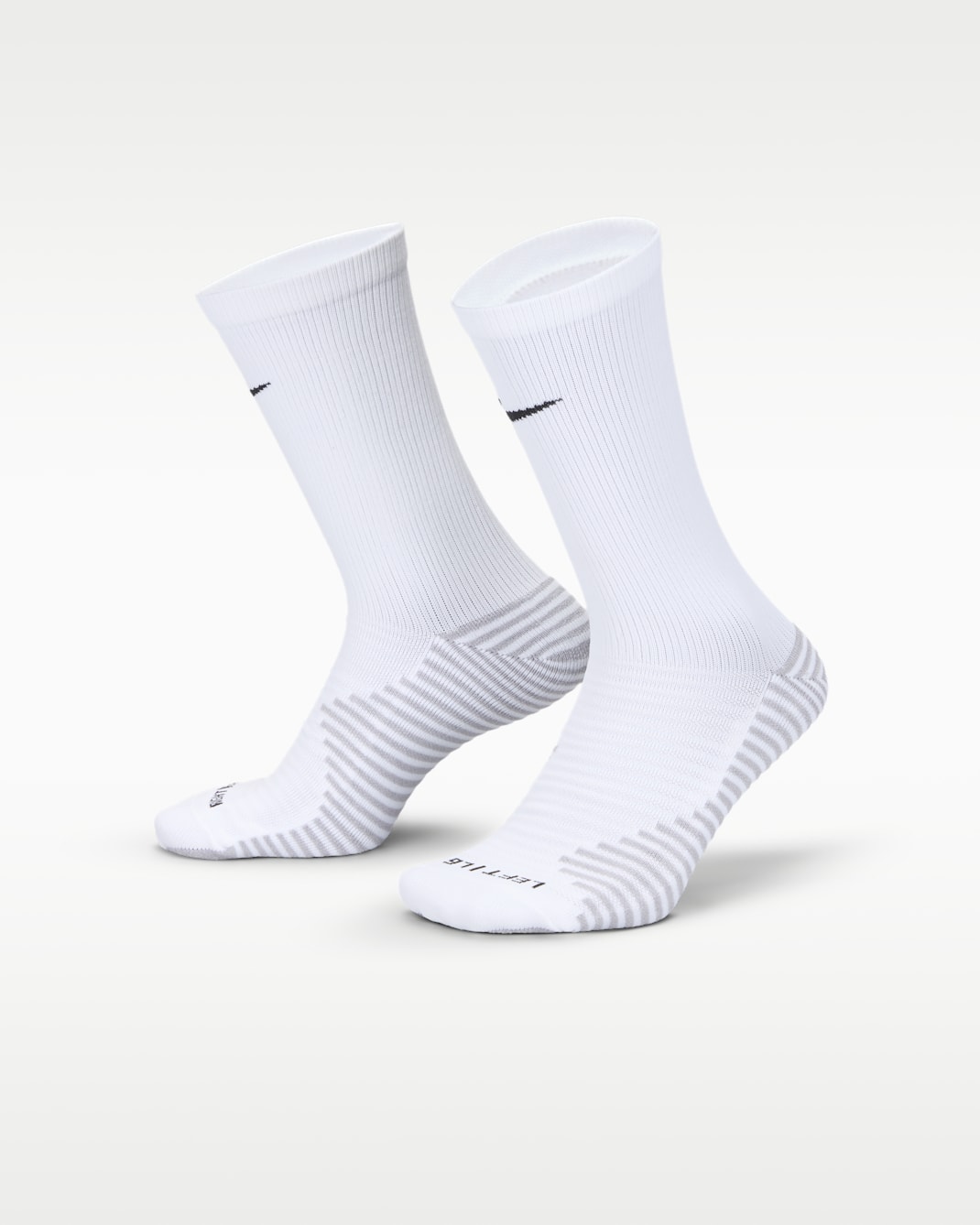 ถุงเท้าข้อยาว Nike Strike - ขาว/ดำ