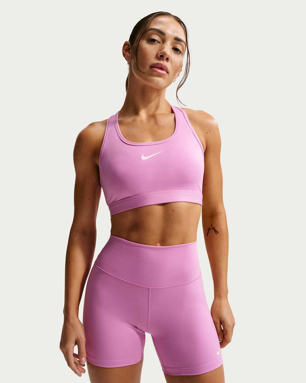 Nike Swoosh Women's Medium-Support Non-Padded Sports Bra - Light Magenta/White