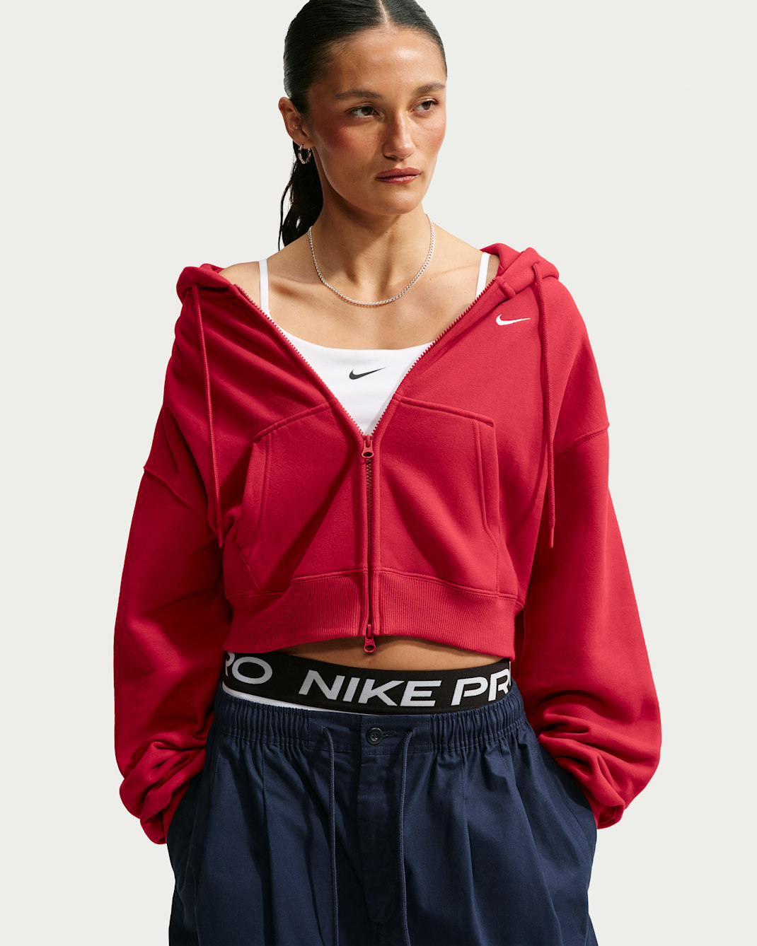 Sudadera con gorro cropped oversized de cierre completo para mujer Nike Studio Fleece Medium Weight - Rojo duro/Vela