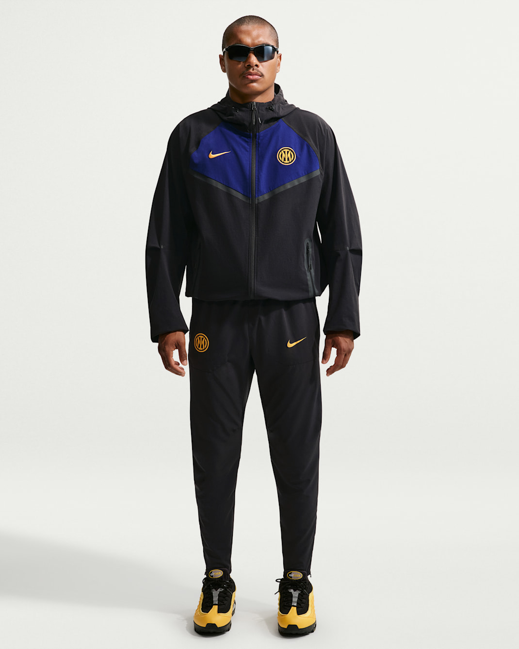 Pantalon de foot Nike Sportswear Inter Milan City Side pour homme - Noir/University Gold
