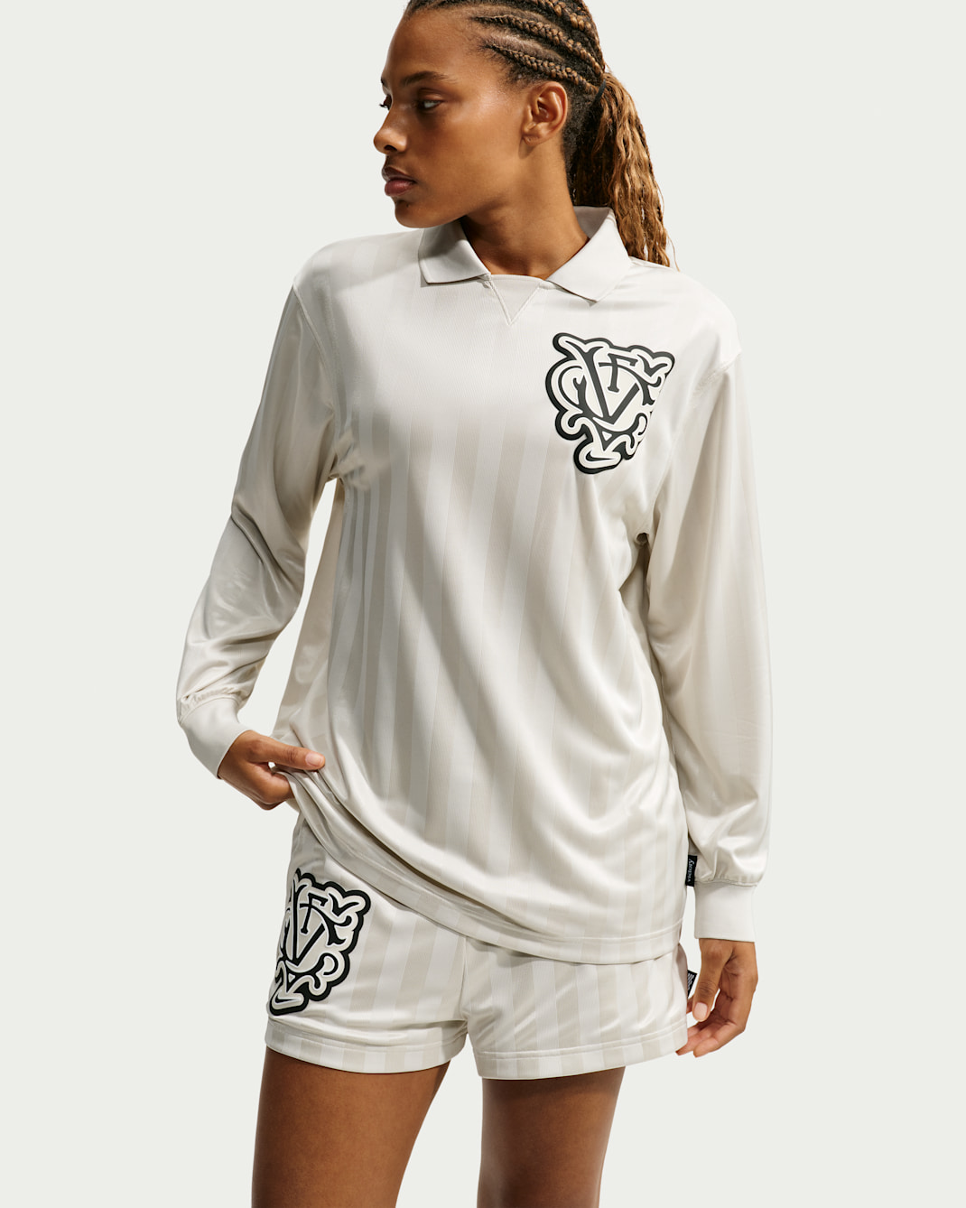 Nike Victory Collection Women's Dri-FIT Soccer Oversized Long-Sleeve Jersey - Light Bone/Light Bone