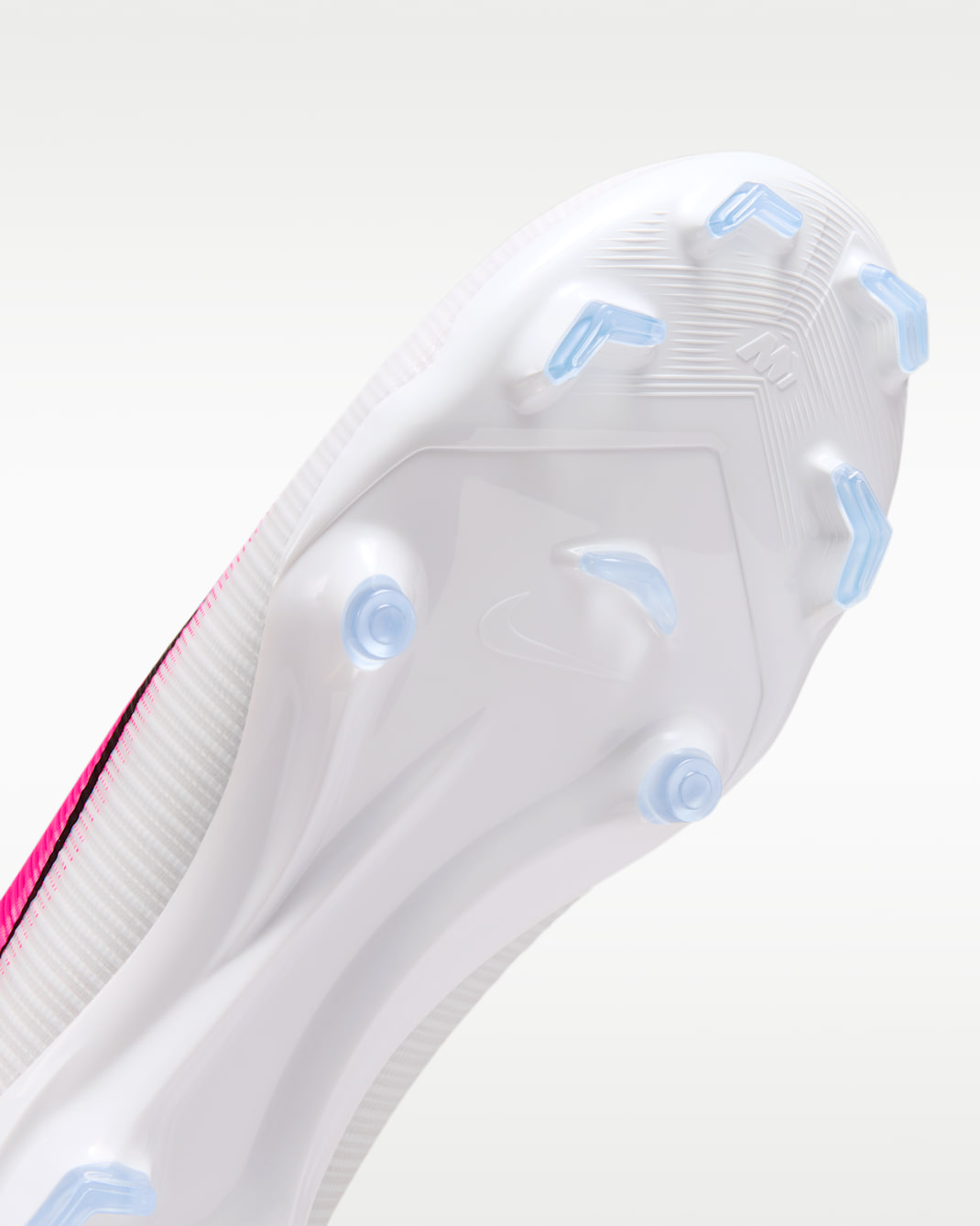 Nike Mercurial Vapor 17 Academy Multi-Ground Low-Top Soccer Cleats