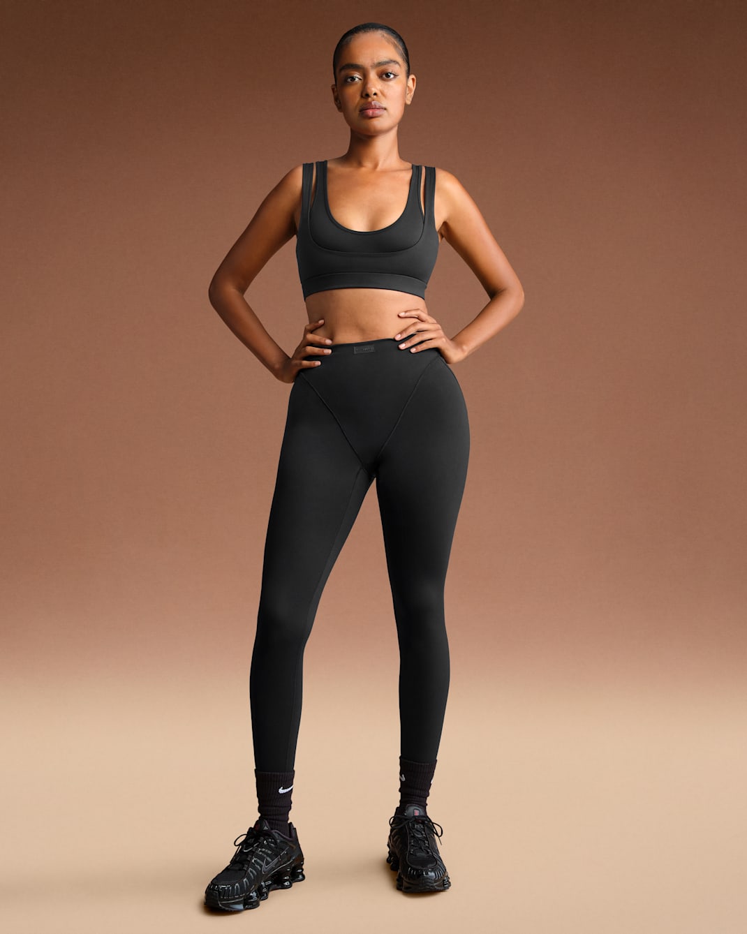 NikeSKIMS Matte Women's High-Waisted V-Line 66cm (approx.) Leggings - NSKM OBSIDIAN