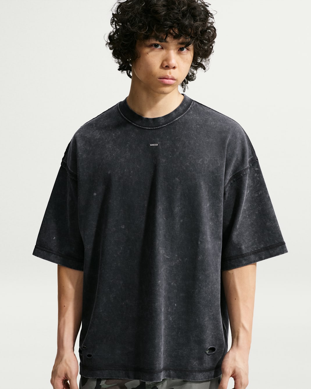 Playera para hombre Nike Sportswear - Negro/Plata hielo/Gris humo oscuro