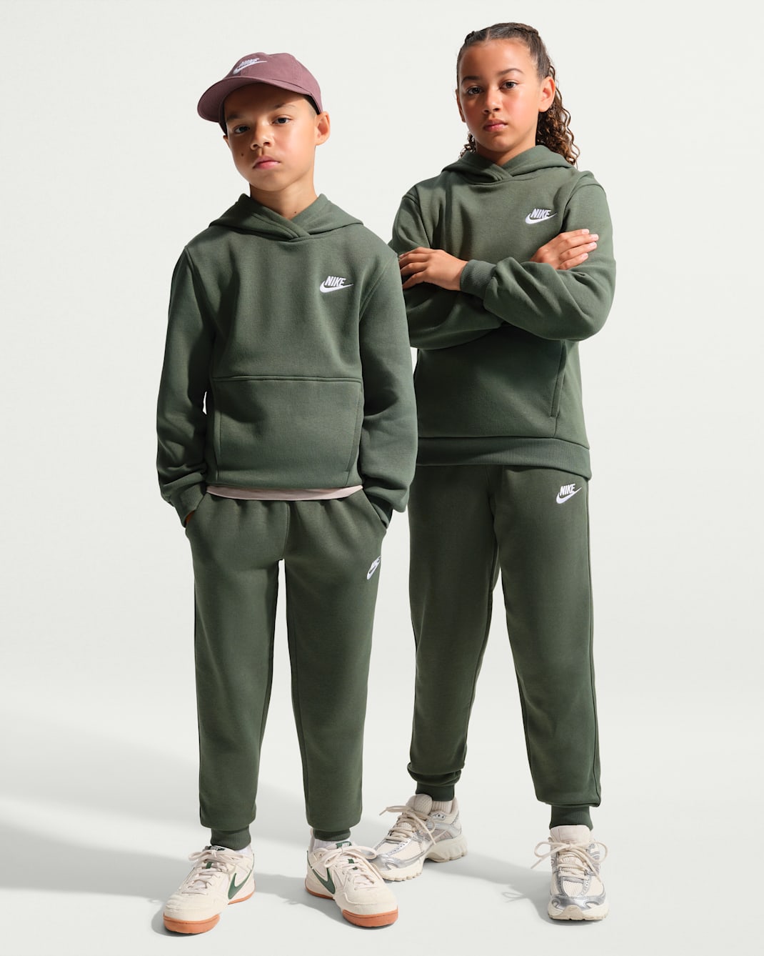Nike Sportswear Club Fleece Older Kids' Joggers - Camo Green/White
