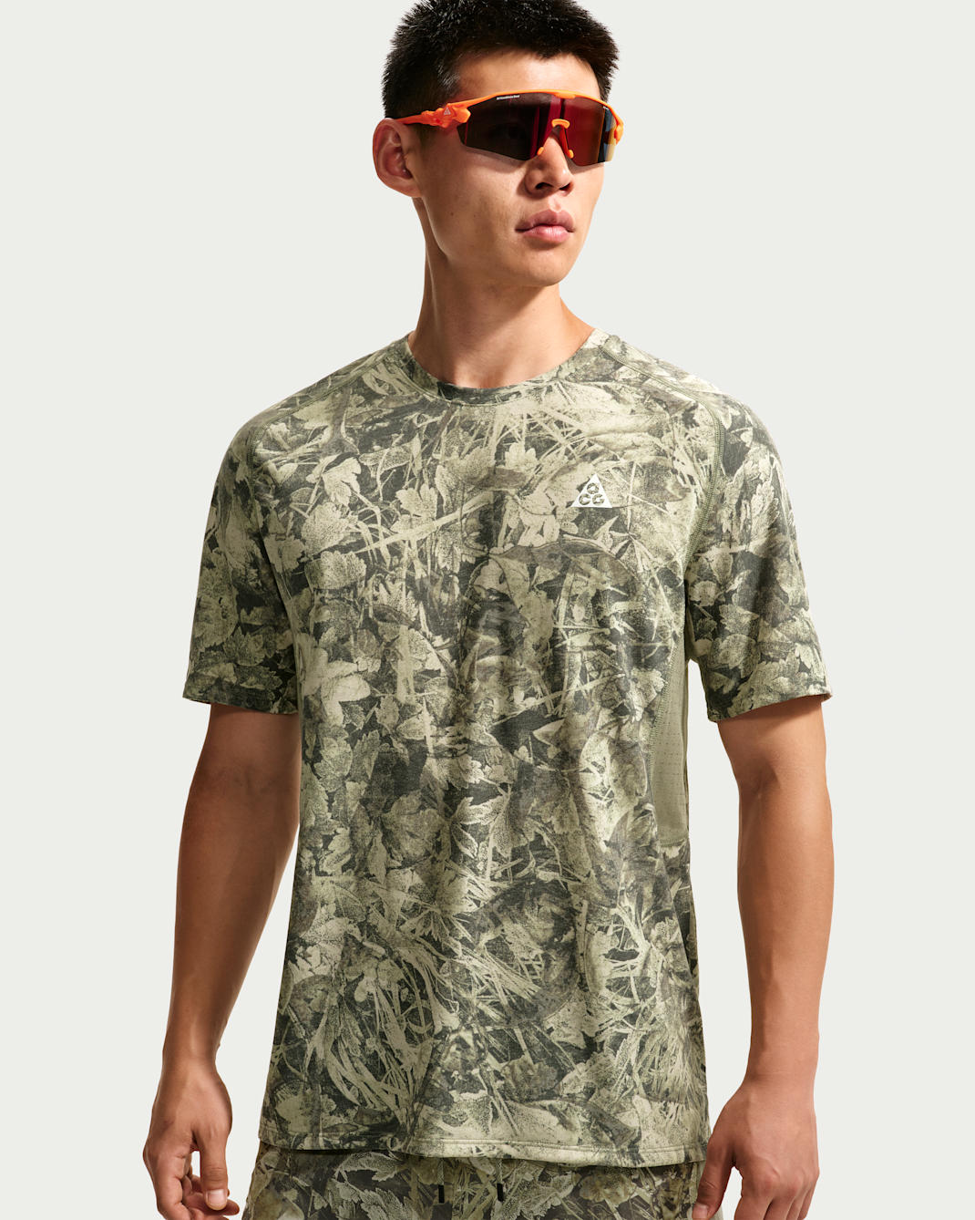 ACG "Solar Chase" 男款 Dri-FIT ADV 越野跑步上衣 - Sequoia/Light Army/Summit White