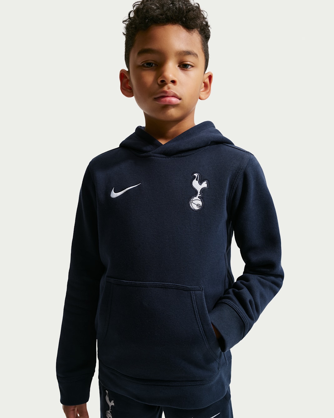 Tottenham Hotspur Club Big Kids' (Boys') Nike Soccer Pullover Hoodie - Obsidian/White