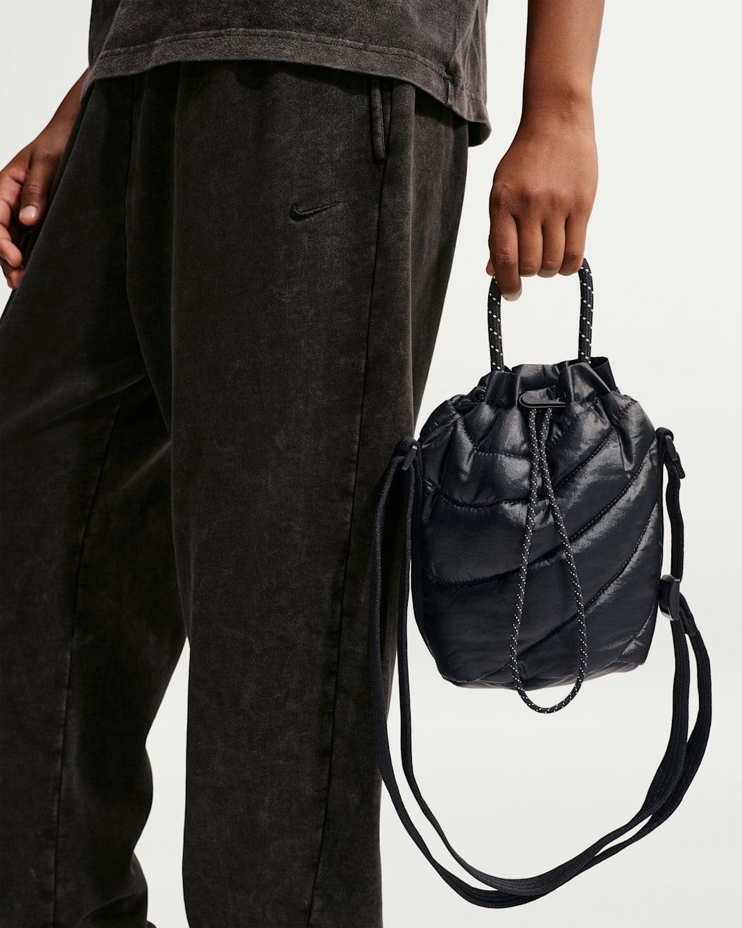 Nike Puffle 2.0 Tiny Tote (3L) - Black/Black/Black