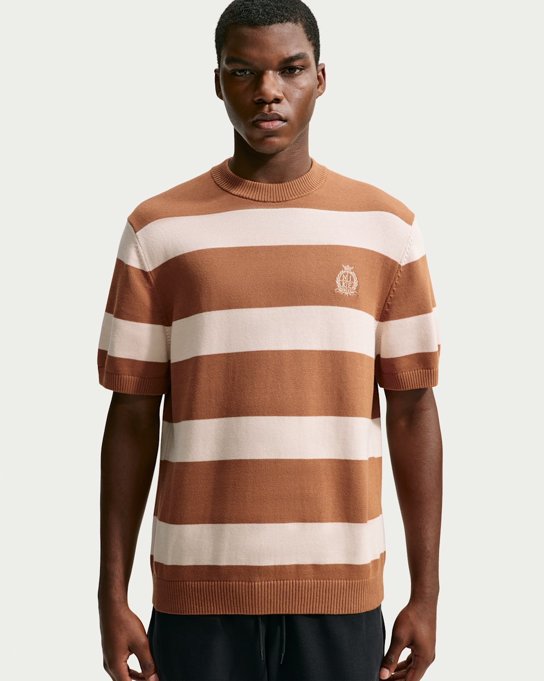 Nike Sportswear Club Men's Short-Sleeve Sweater - Ale Brown/Sand Drift/Sand Drift