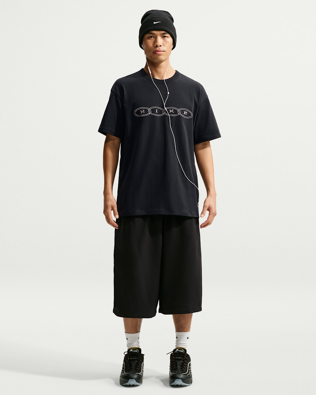 Nike Sportswear Premium Essentials  T-Shirt