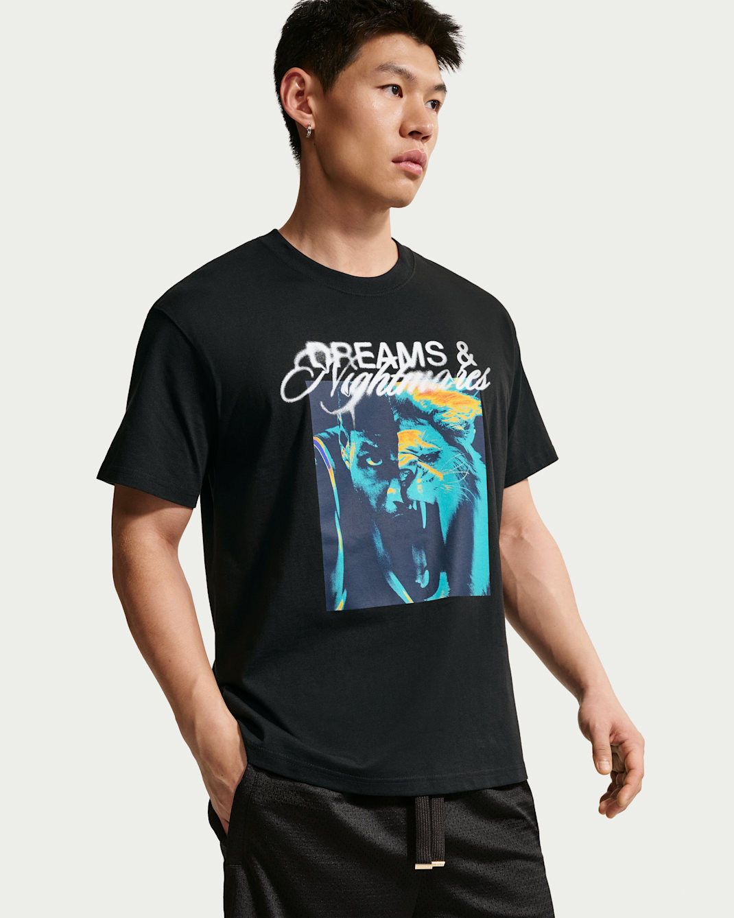 レブロン "Dreams and Nightmares" メンズ ナイキ バスケットボール Tシャツ - ブラック