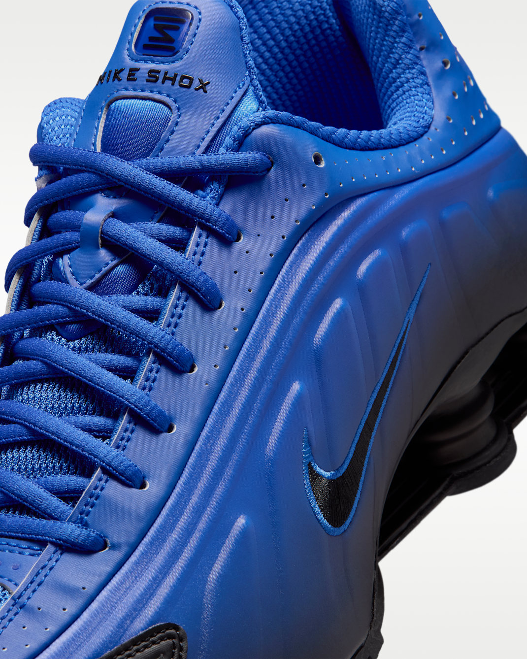 Nike Shox R4 SE Fade Shoes