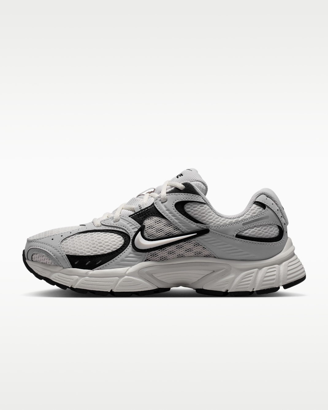 Nike V5 RNR Women's Shoes - Sail/Black/Vast Grey/Sail