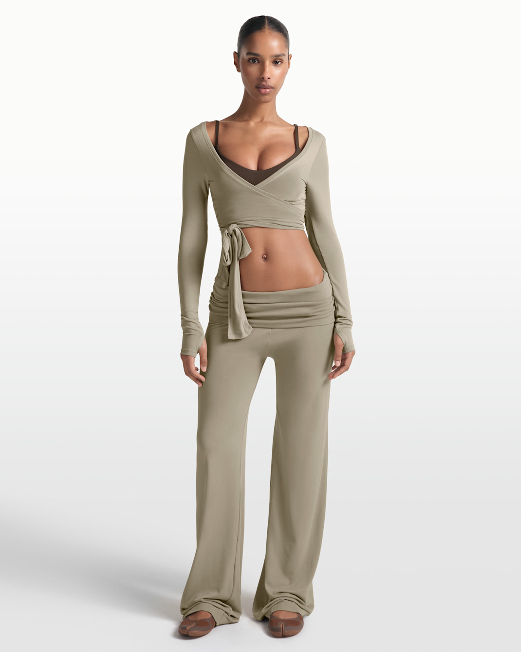 NikeSKIMS Stretch Knit Women's Wide-Leg Pants - NSKM DUNE