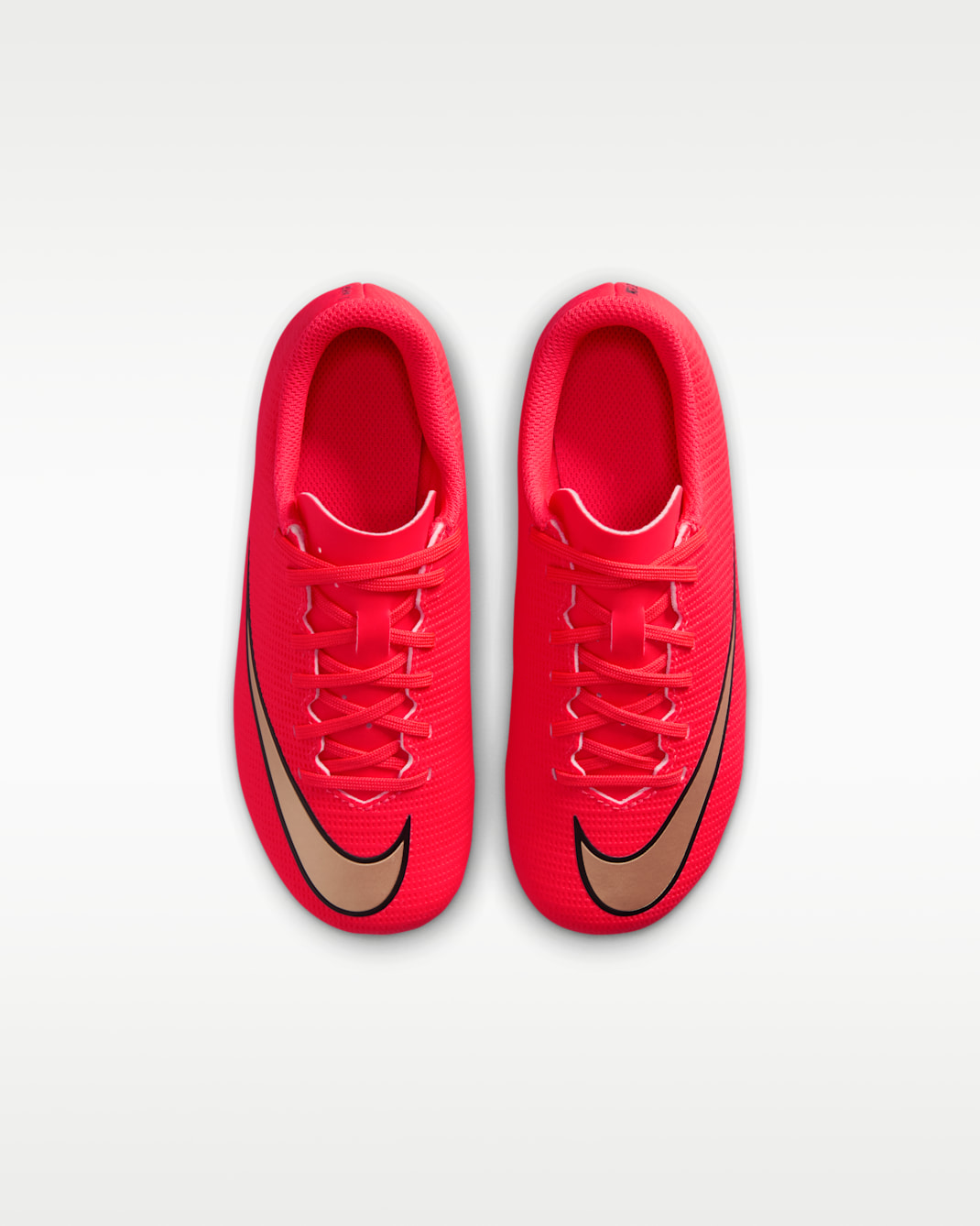 Nike Jr. Mercurial Vapor 17 Club Little Kids' Multi-Ground Low-Top Soccer Cleats