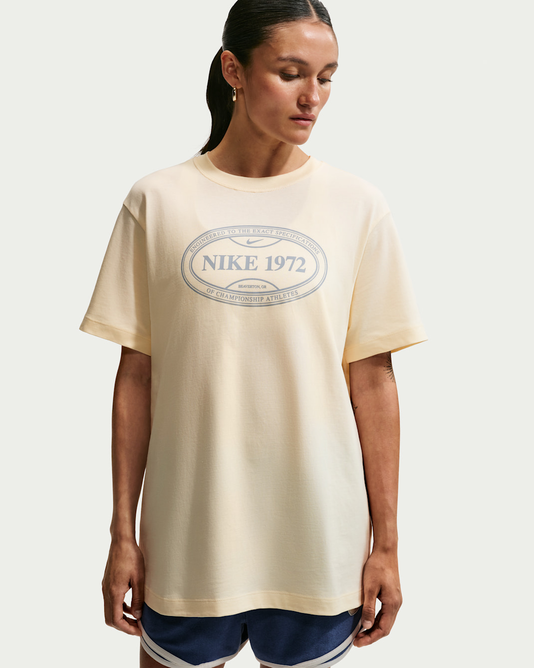 Nike Sportswear Women's Oversized T-Shirt - Coconut Milk