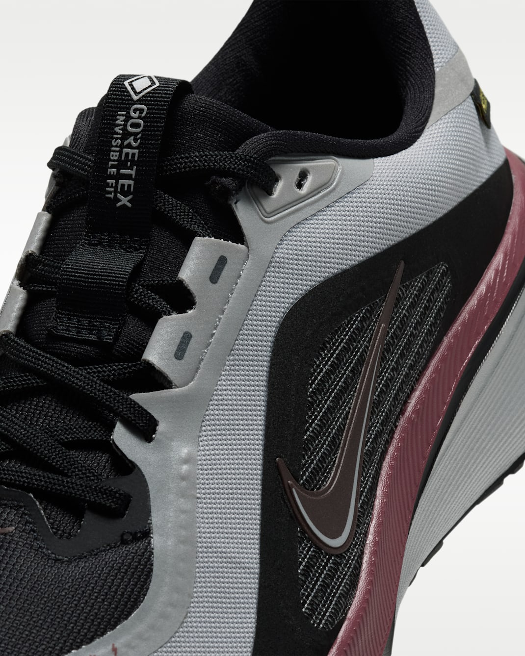 Nike Pegasus 42 GORE-TEX  Women's Waterproof Road Running Shoes