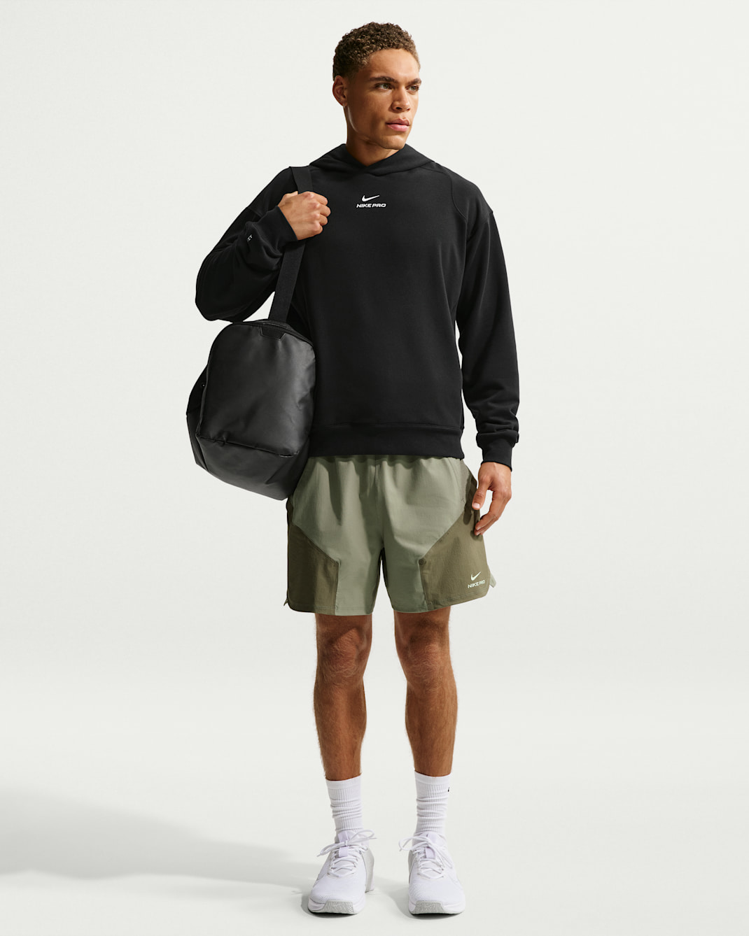 Shorts Dri-FIT ADV de 15 cm para hombre Nike Pro Training - Militar claro/Oliva medio/Lima líquida claro