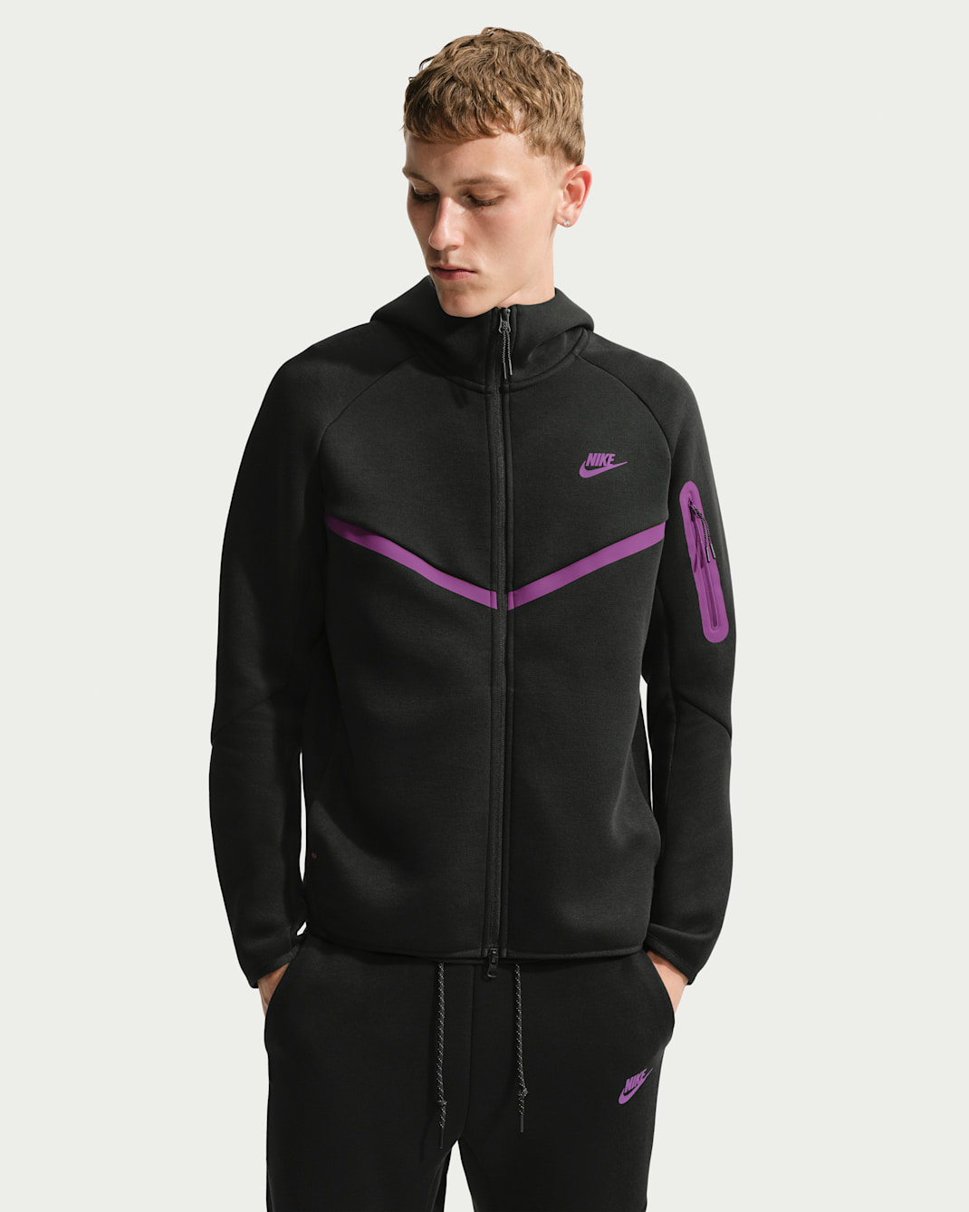 Nike Tech Men's Fleece Windrunner Full-Zip Jacket - Black/Viotech