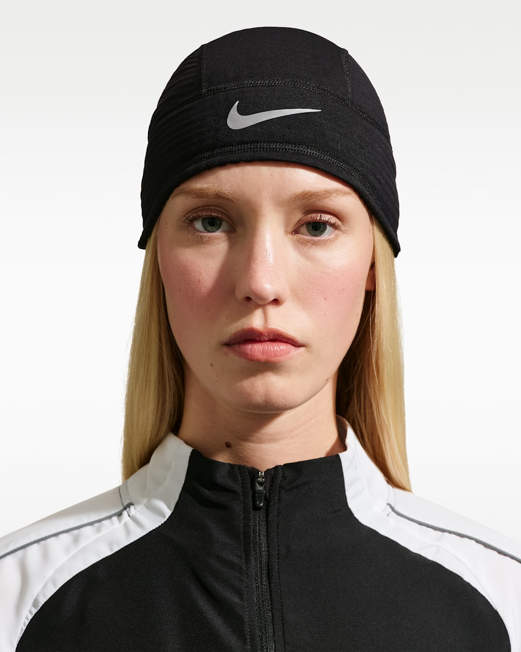 Nike Sphere Beanie - Black/Silver