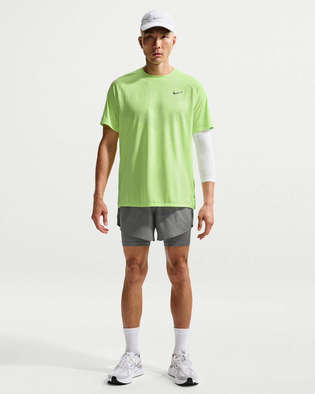 Shorts da running Hybrid 13 cm Dri-FIT Nike Stride – Uomo - Smoke Grey