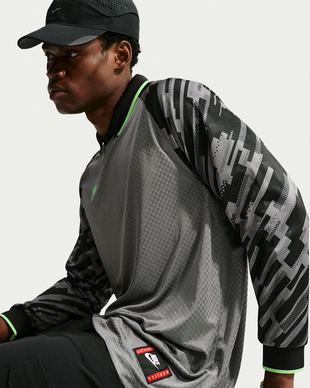 Nike Premier Men's Dri-FIT Long-Sleeve Soccer Jersey - Cool Grey/Black/Black/Illusion Green
